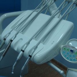 Clínica Dental Dra. Virginia Castro Rodríguez herramientas dentales